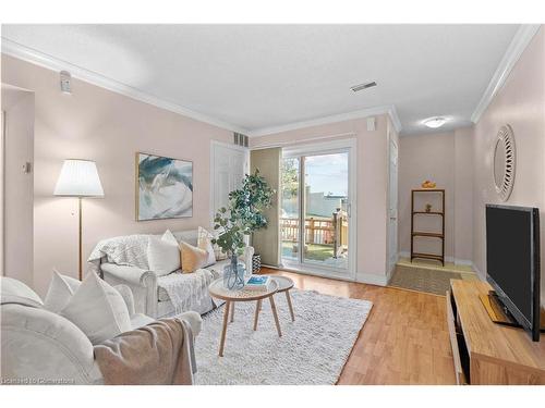 205-4140 Foxwood Drive, Burlington, ON - Indoor Photo Showing Living Room