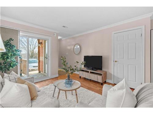 205-4140 Foxwood Drive, Burlington, ON - Indoor Photo Showing Living Room