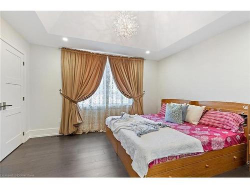 265 Woodale Avenue, Oakville, ON - Indoor Photo Showing Bedroom