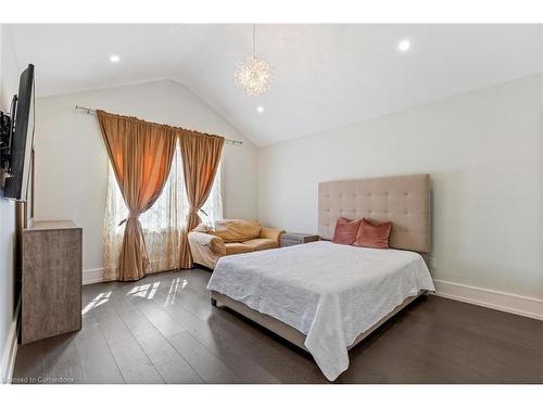 265 Woodale Avenue, Oakville, ON - Indoor Photo Showing Bedroom