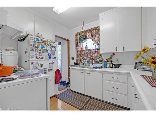 560 Aberdeen Avenue, Hamilton, ON - Indoor Photo Showing Laundry Room