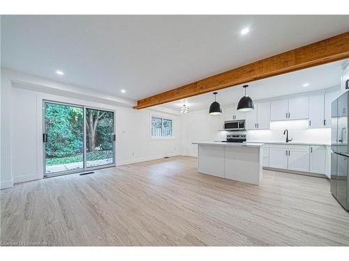 4-445 Woodview Road, Burlington, ON - Indoor Photo Showing Kitchen