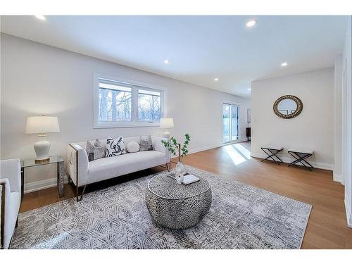 72 Auchmar Road, Hamilton, ON - Indoor Photo Showing Living Room