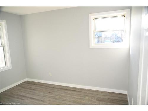 142 Elizabeth Crescent, Dunnville, ON - Indoor Photo Showing Other Room