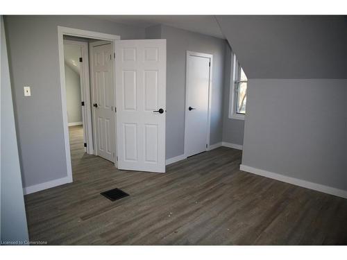 142 Elizabeth Crescent, Dunnville, ON - Indoor Photo Showing Other Room