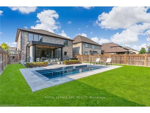 14 Tuscany Court, St. Catharines, ON - Outdoor With In Ground Pool With Backyard