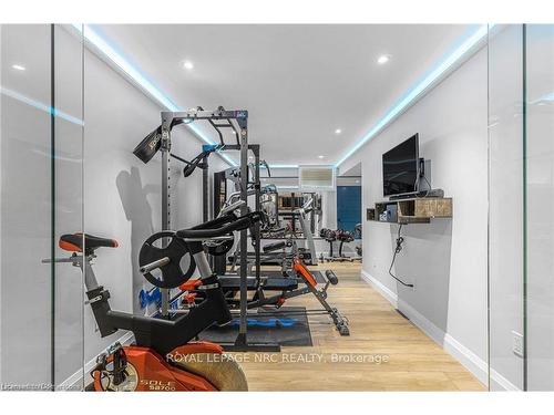 14 Tuscany Court, St. Catharines, ON - Indoor Photo Showing Gym Room