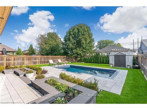 14 Tuscany Court, St. Catharines, ON - Outdoor With In Ground Pool With Backyard