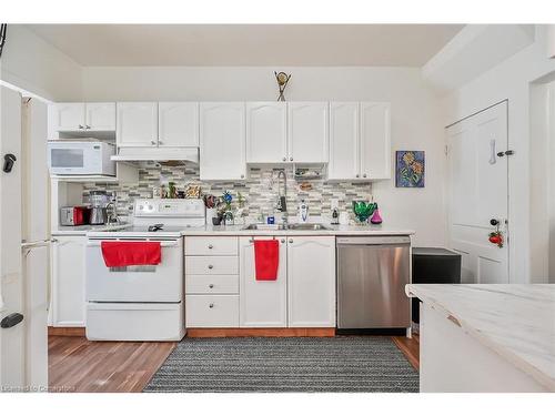 17 Albemarle Street, Hamilton, ON - Indoor Photo Showing Kitchen With Double Sink