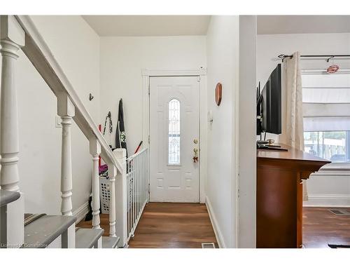 17 Albemarle Street, Hamilton, ON - Indoor Photo Showing Other Room