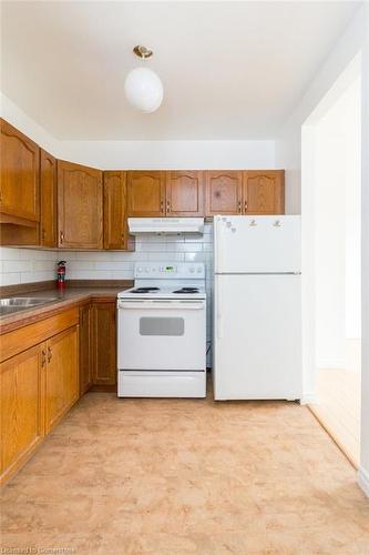 270 King Street W, Hamilton, ON - Indoor Photo Showing Kitchen