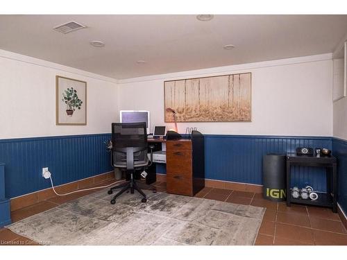 15 Connaught Avenue S, Hamilton, ON - Indoor Photo Showing Other Room