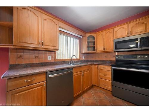 204 Picton Street E, Hamilton, ON - Indoor Photo Showing Kitchen With Double Sink