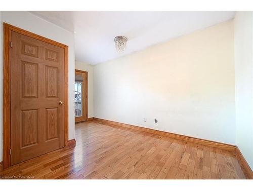 204 Picton Street E, Hamilton, ON - Indoor Photo Showing Other Room