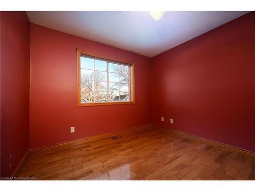 204 Picton Street E, Hamilton, ON - Indoor Photo Showing Other Room