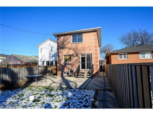 204 Picton Street E, Hamilton, ON - Outdoor