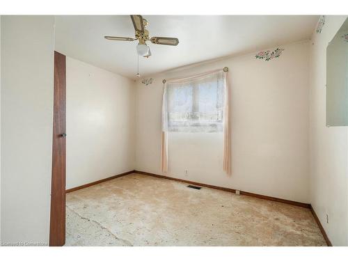 8279 Stanley Avenue, Niagara Falls, ON - Indoor Photo Showing Other Room