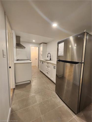 21 Mcintosh Avenue, Hamilton, ON - Indoor Photo Showing Bathroom