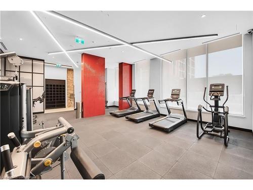 807-212 King William Street, Hamilton, ON - Indoor Photo Showing Gym Room