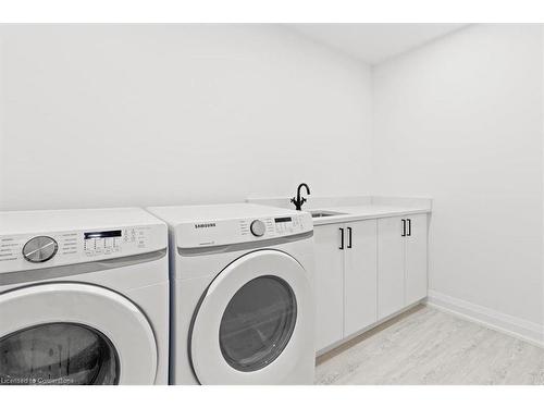 253 Federal Street, Stoney Creek, ON - Indoor Photo Showing Laundry Room