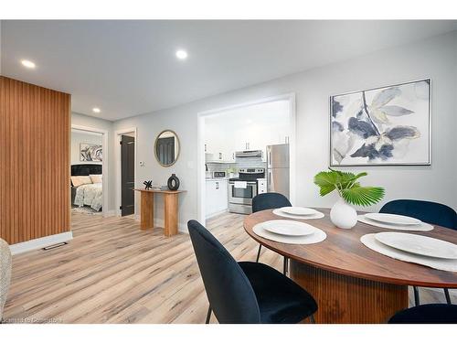 582 Roxborough Avenue, Hamilton, ON - Indoor Photo Showing Dining Room