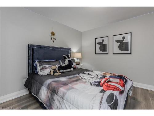 1291 Princeton Crescent, Burlington, ON - Indoor Photo Showing Bedroom