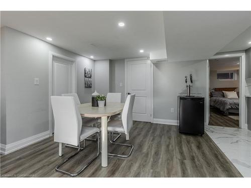 1291 Princeton Crescent, Burlington, ON - Indoor Photo Showing Dining Room