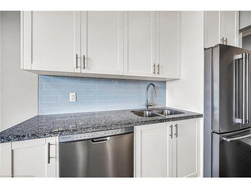 801-350 Concession St, Hamilton, ON - Indoor Photo Showing Kitchen With Double Sink With Upgraded Kitchen