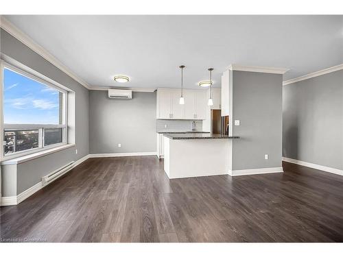 801-350 Concession St, Hamilton, ON - Indoor Photo Showing Kitchen