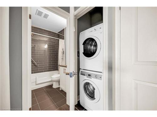 801-350 Concession St, Hamilton, ON - Indoor Photo Showing Laundry Room