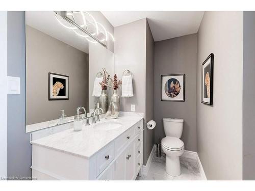 2182 Maplewood Drive, Burlington, ON - Indoor Photo Showing Bathroom