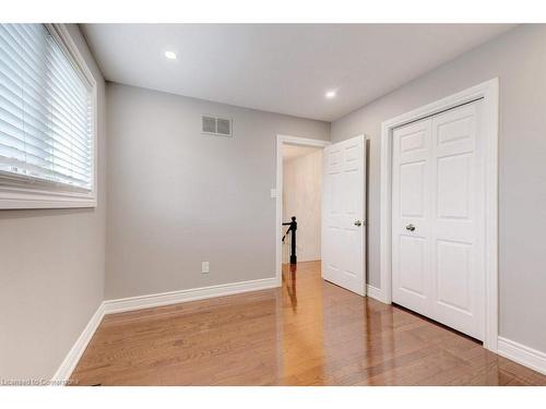 2182 Maplewood Drive, Burlington, ON - Indoor Photo Showing Other Room