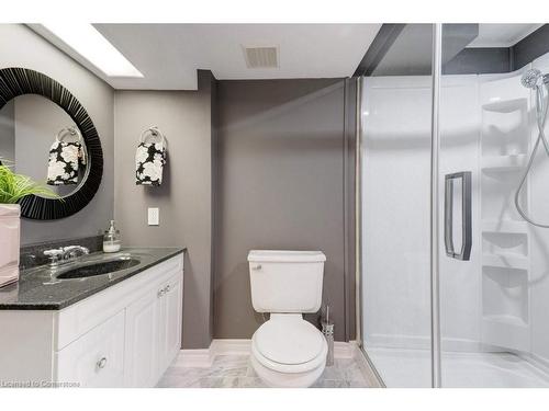 2182 Maplewood Drive, Burlington, ON - Indoor Photo Showing Bathroom