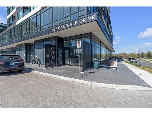 1106-297 Oak Walk Drive, Oakville, ON - Outdoor