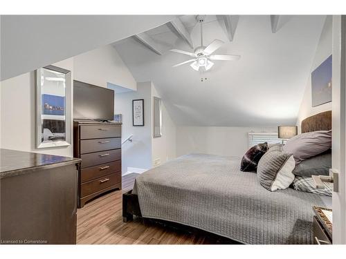 9056 Airport Road, Mount Hope, ON - Indoor Photo Showing Bedroom