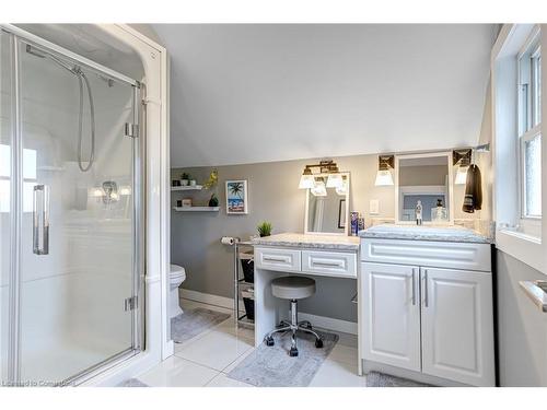 9056 Airport Road, Mount Hope, ON - Indoor Photo Showing Bathroom