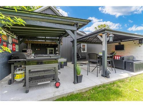 9056 Airport Road, Mount Hope, ON - Outdoor With Deck Patio Veranda