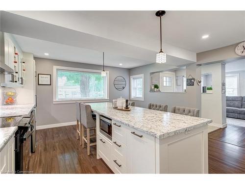 9056 Airport Road, Mount Hope, ON - Indoor Photo Showing Kitchen With Upgraded Kitchen