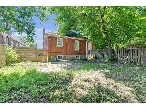 1617 Main Street E, Hamilton, ON - Outdoor