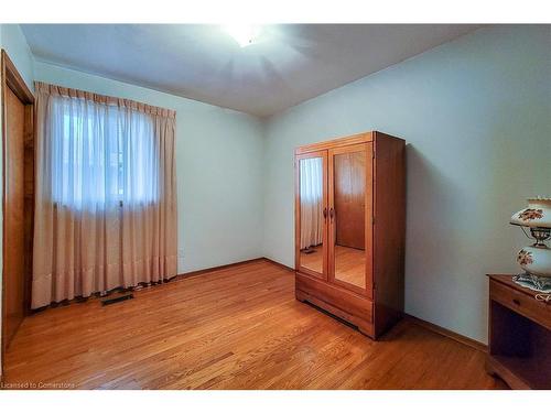 923 Upper Ottawa Street, Hamilton, ON - Indoor Photo Showing Other Room