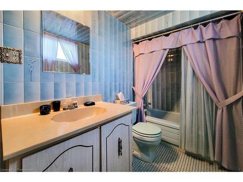 923 Upper Ottawa Street, Hamilton, ON - Indoor Photo Showing Bathroom