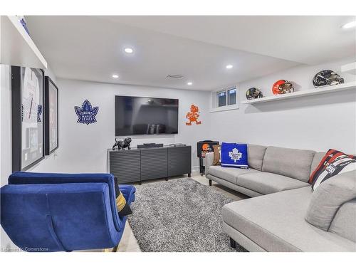 55 Deschene Avenue, Hamilton, ON - Indoor Photo Showing Living Room