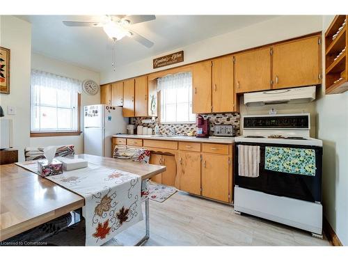 1211 Homewood Drive, Burlington, ON - Indoor Photo Showing Kitchen