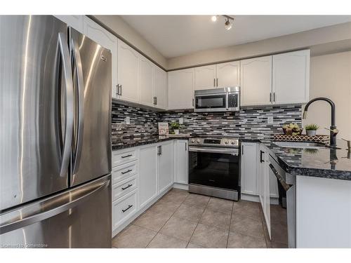 264 Wise Crossing, Milton, ON - Indoor Photo Showing Kitchen With Stainless Steel Kitchen With Upgraded Kitchen