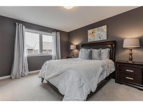 264 Wise Crossing, Milton, ON - Indoor Photo Showing Bedroom