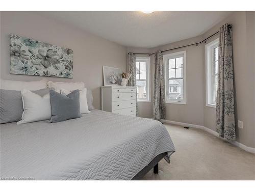 264 Wise Crossing, Milton, ON - Indoor Photo Showing Bedroom