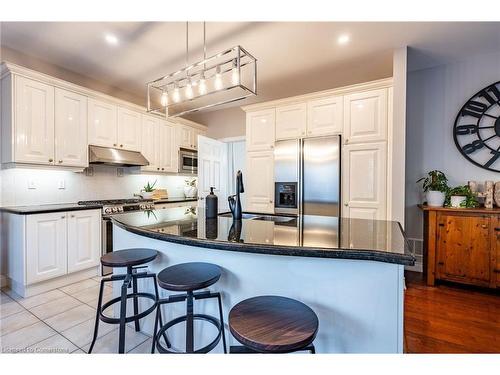 2245 Hampstead Road, Oakville, ON - Indoor Photo Showing Kitchen With Stainless Steel Kitchen With Upgraded Kitchen