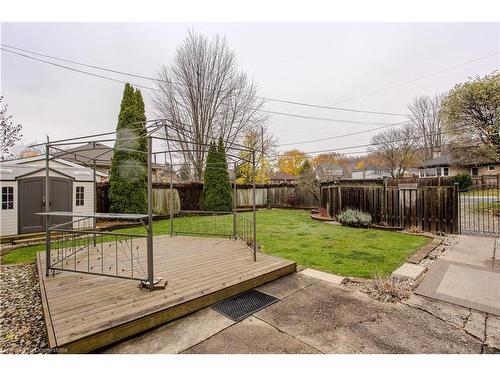 1 Wilmar Court, Dundas, ON - Outdoor With Backyard