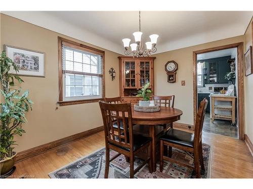 1 Wilmar Court, Dundas, ON - Indoor Photo Showing Dining Room