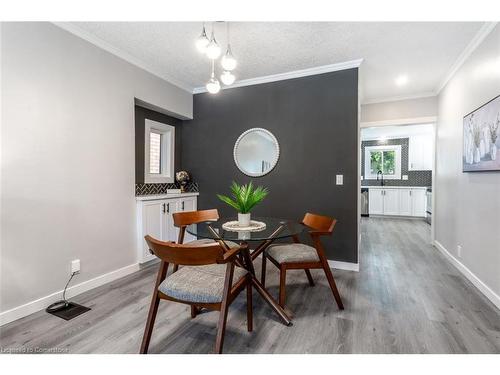 104 Edgemont Street N, Hamilton, ON - Indoor Photo Showing Dining Room